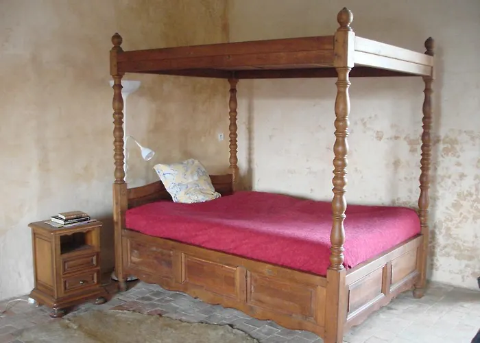 Manoir De La Baronnie Marcei