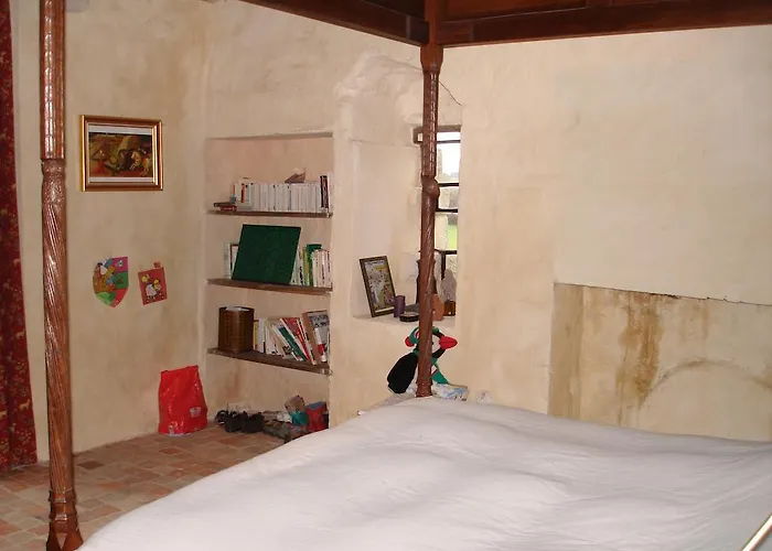 Manoir De La Baronnie Marcei